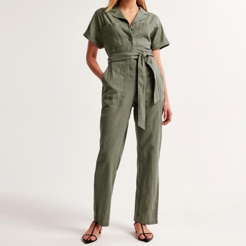Abercrombie & Fitch Linen-Cotton Utility Jumpsuit (Size XS Tall)